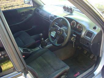 2001 Subaru Impreza WRX STI Pictures