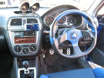 2002 Subaru Impreza WRX STI Pictures