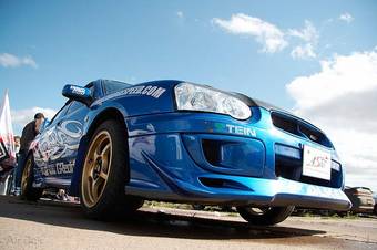 2003 Subaru Impreza WRX STI Pictures