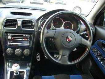2004 Subaru Impreza WRX STI Images