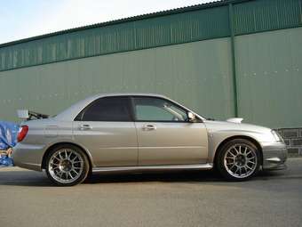 2005 Subaru Impreza WRX STI Photos