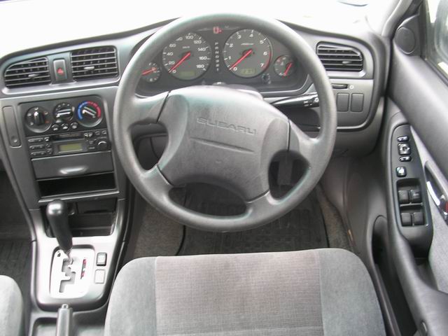 1999 Subaru Legacy Pictures