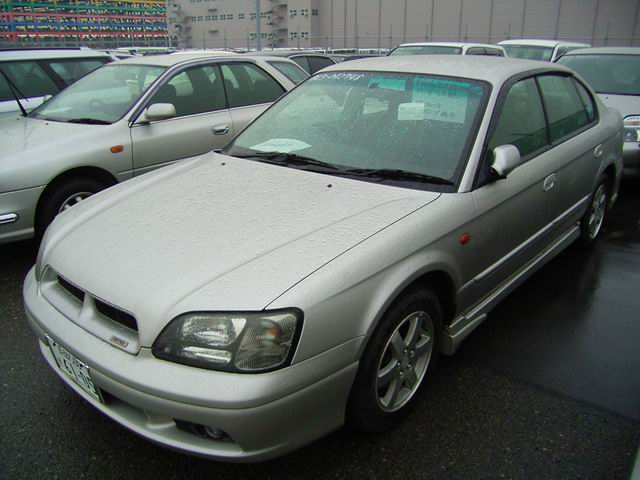 1999 Subaru Legacy Images