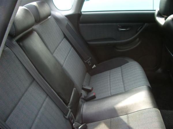 2000 Subaru Legacy Pictures