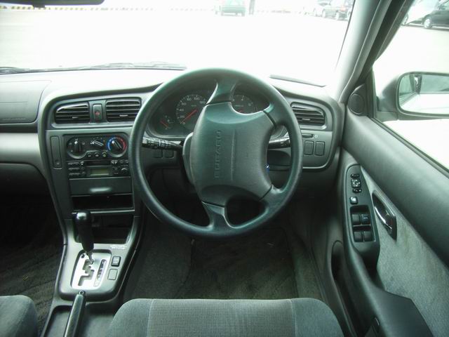 2000 Subaru Legacy Photos