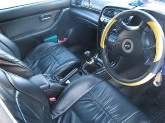 2000 Subaru Legacy Photos
