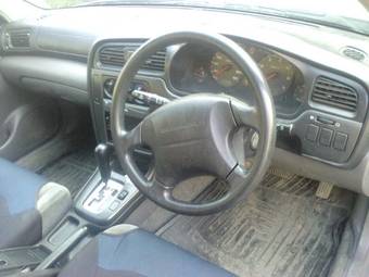 2000 Subaru Legacy Photos