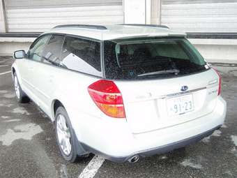 2005 Subaru Legacy Pictures