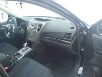 2010 Subaru Legacy Pictures
