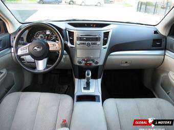 2010 Subaru Legacy Images