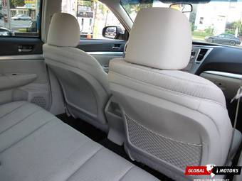 2010 Subaru Legacy Photos