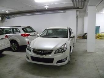 2011 Subaru Legacy Pictures