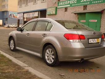 2011 Subaru Legacy Pictures