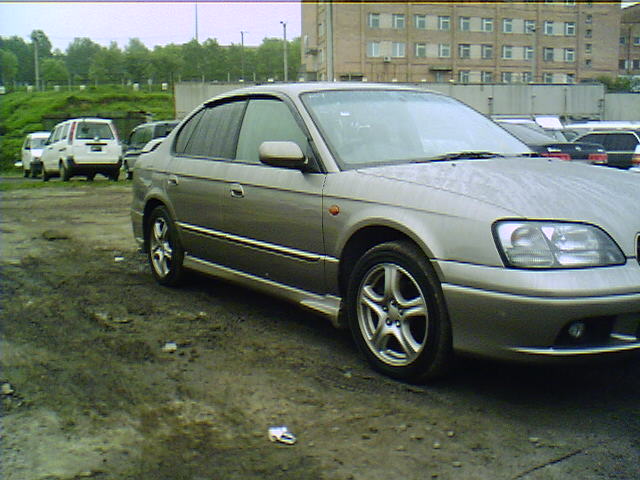 2000 Subaru Legacy B4