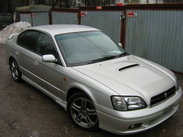 2000 Subaru Legacy B4