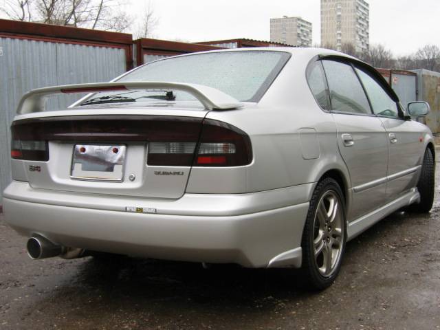 Subaru legacy b4 2000