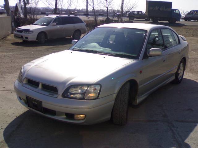 2000 Subaru Legacy B4