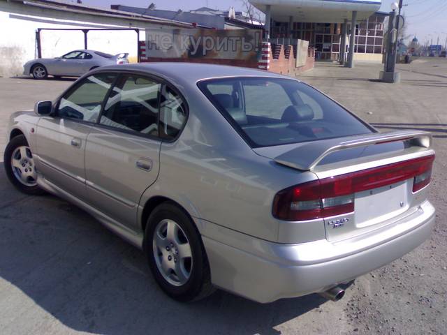 2000 Subaru Legacy B4