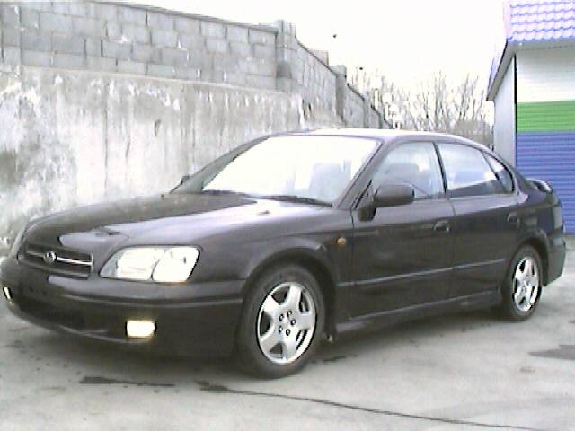 2000 Subaru Legacy B4