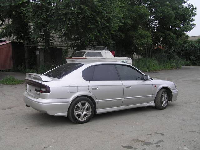 2000 Subaru Legacy B4