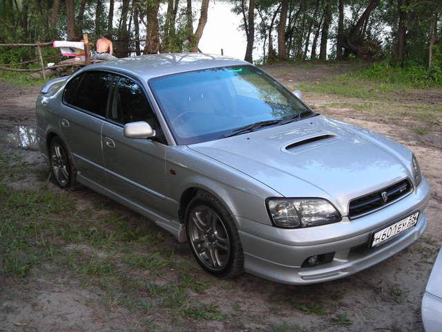 2000 Subaru Legacy B4