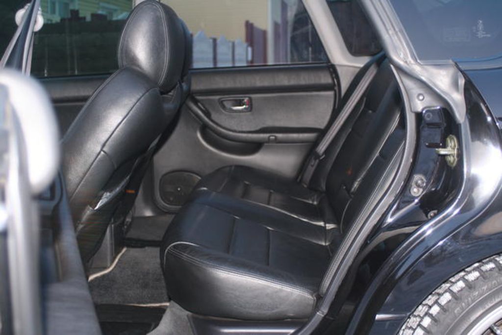 2000 Subaru Legacy B4
