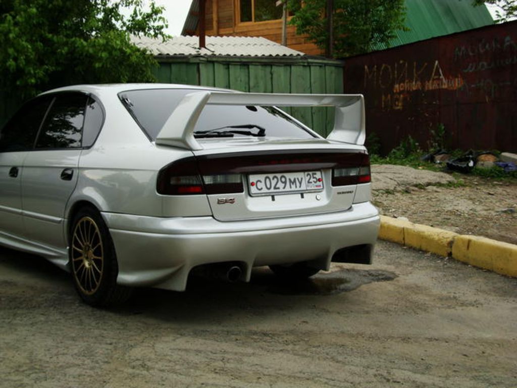 2000 Subaru Legacy B4