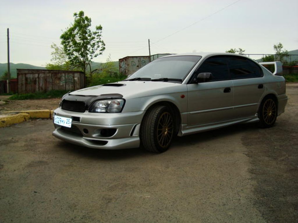 2000 Subaru Legacy B4