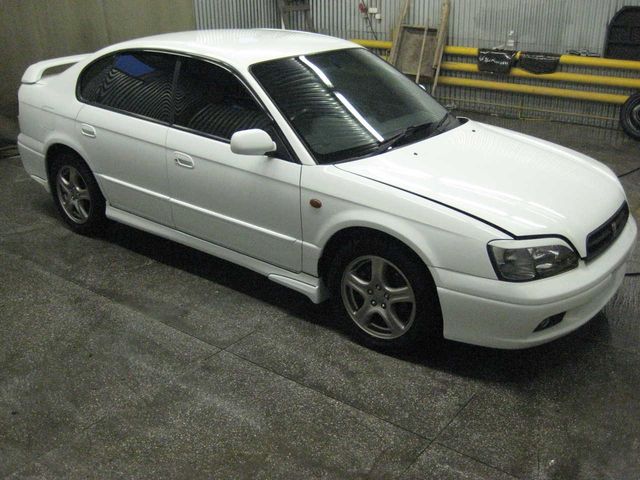 2000 Subaru Legacy B4