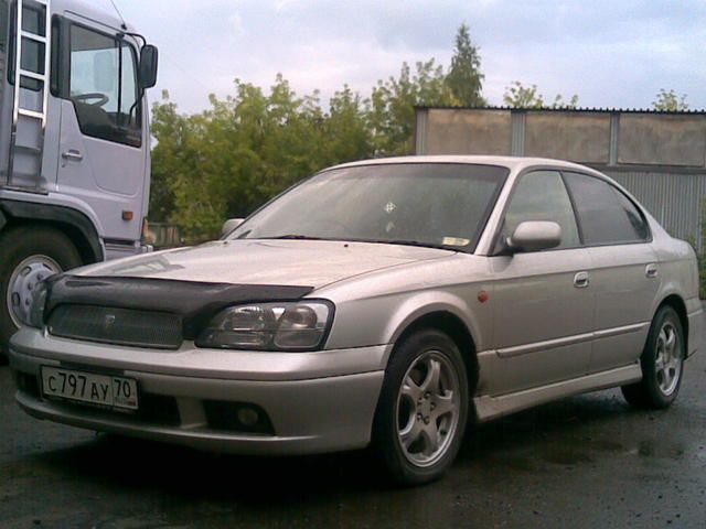 2000 Subaru Legacy B4