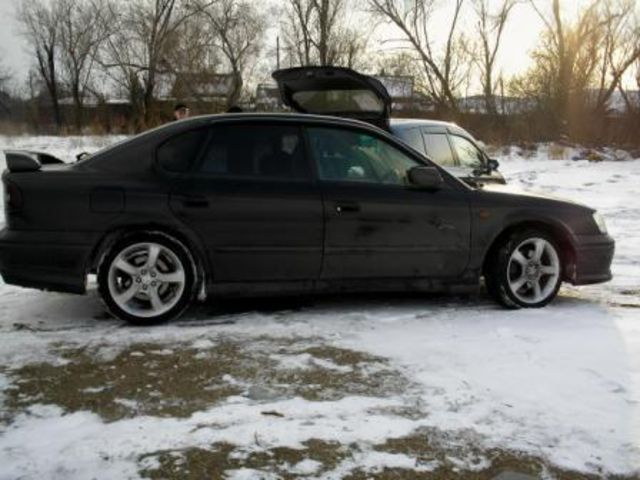 2000 Subaru Legacy B4