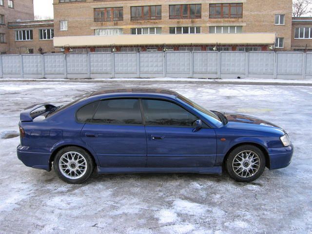 2000 Subaru Legacy B4