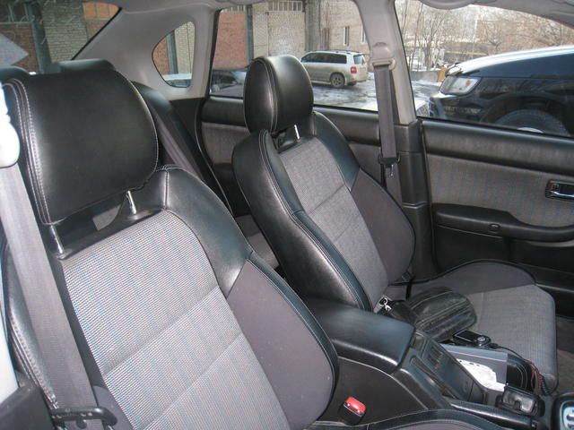 2000 Subaru Legacy B4
