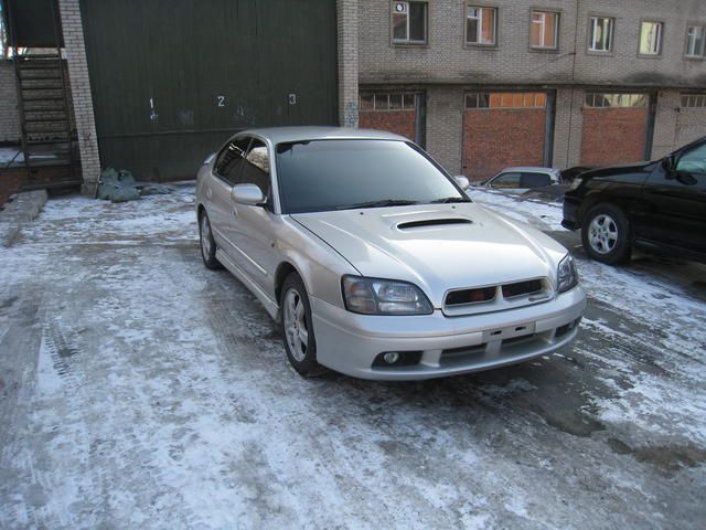 2000 Subaru Legacy B4