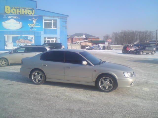 2000 Subaru Legacy B4