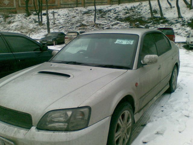 2000 Subaru Legacy B4