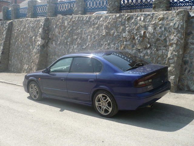 2000 Subaru Legacy B4