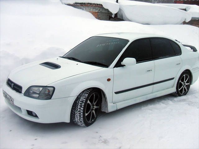 2000 Subaru Legacy B4