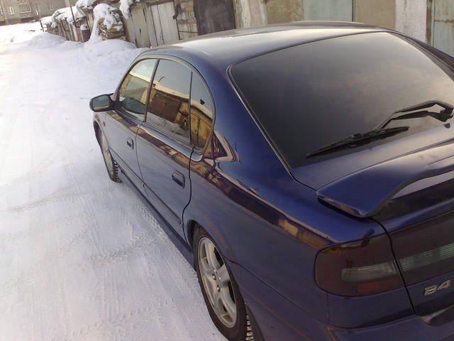 2000 Subaru Legacy B4
