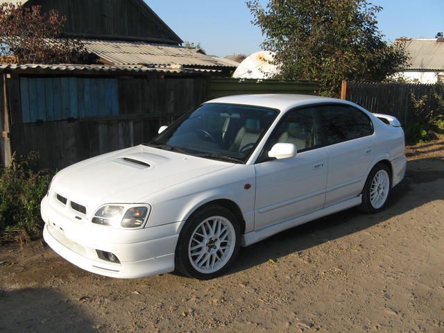 2000 Subaru Legacy B4