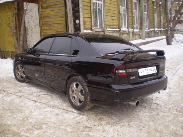 2000 Subaru Legacy B4