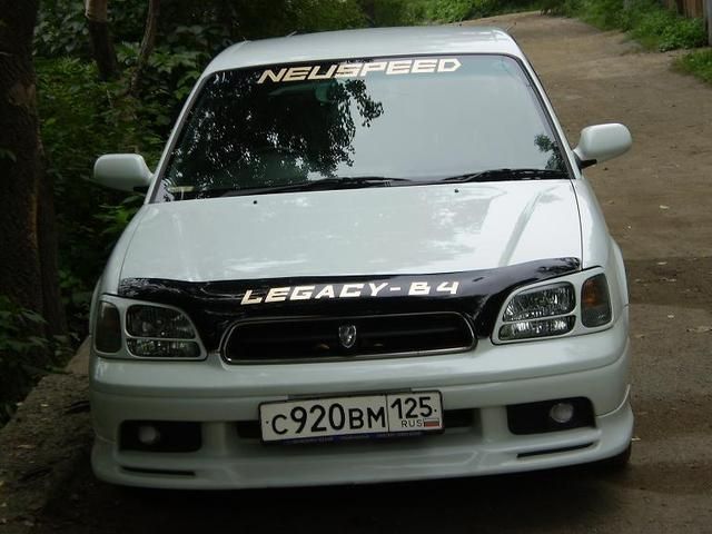 2000 Subaru Legacy B4