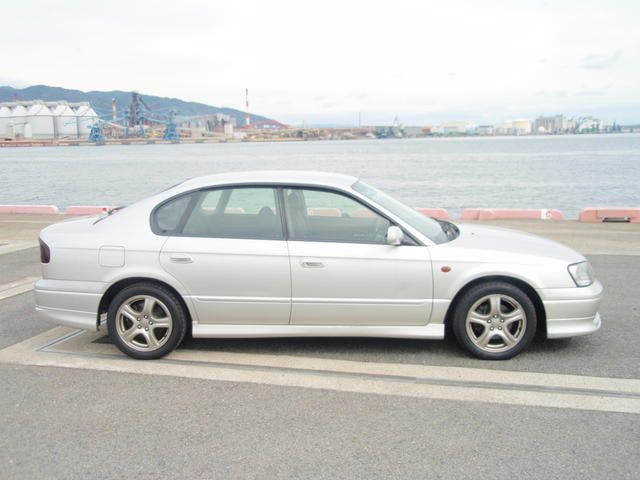 2000 Subaru Legacy B4