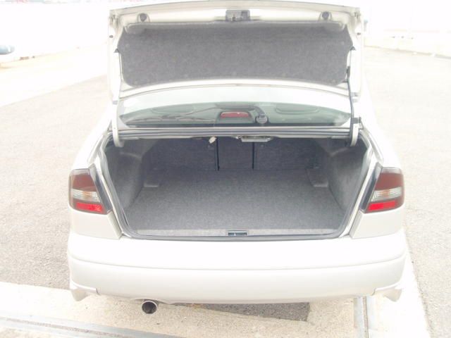 2000 Subaru Legacy B4