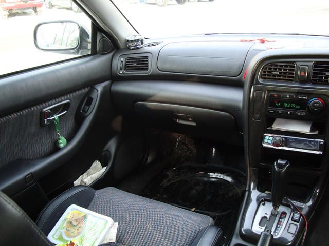2000 Subaru Legacy B4