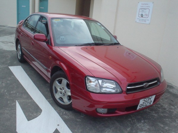 2000 Subaru Legacy B4 Photos