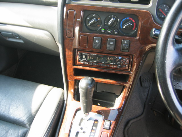 2000 Subaru Legacy B4 Pictures