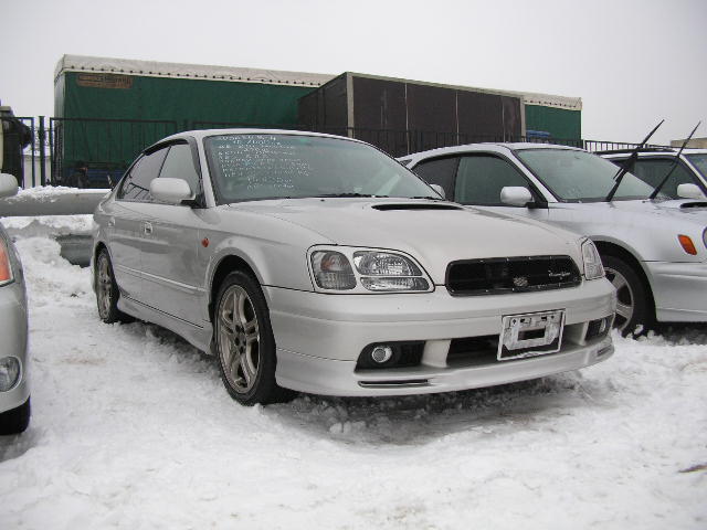 2000 Subaru Legacy B4 Photos