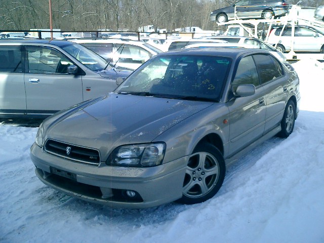 2000 Subaru Legacy B4 Photos