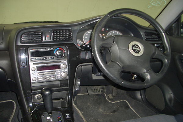 2000 Subaru Legacy B4 Photos